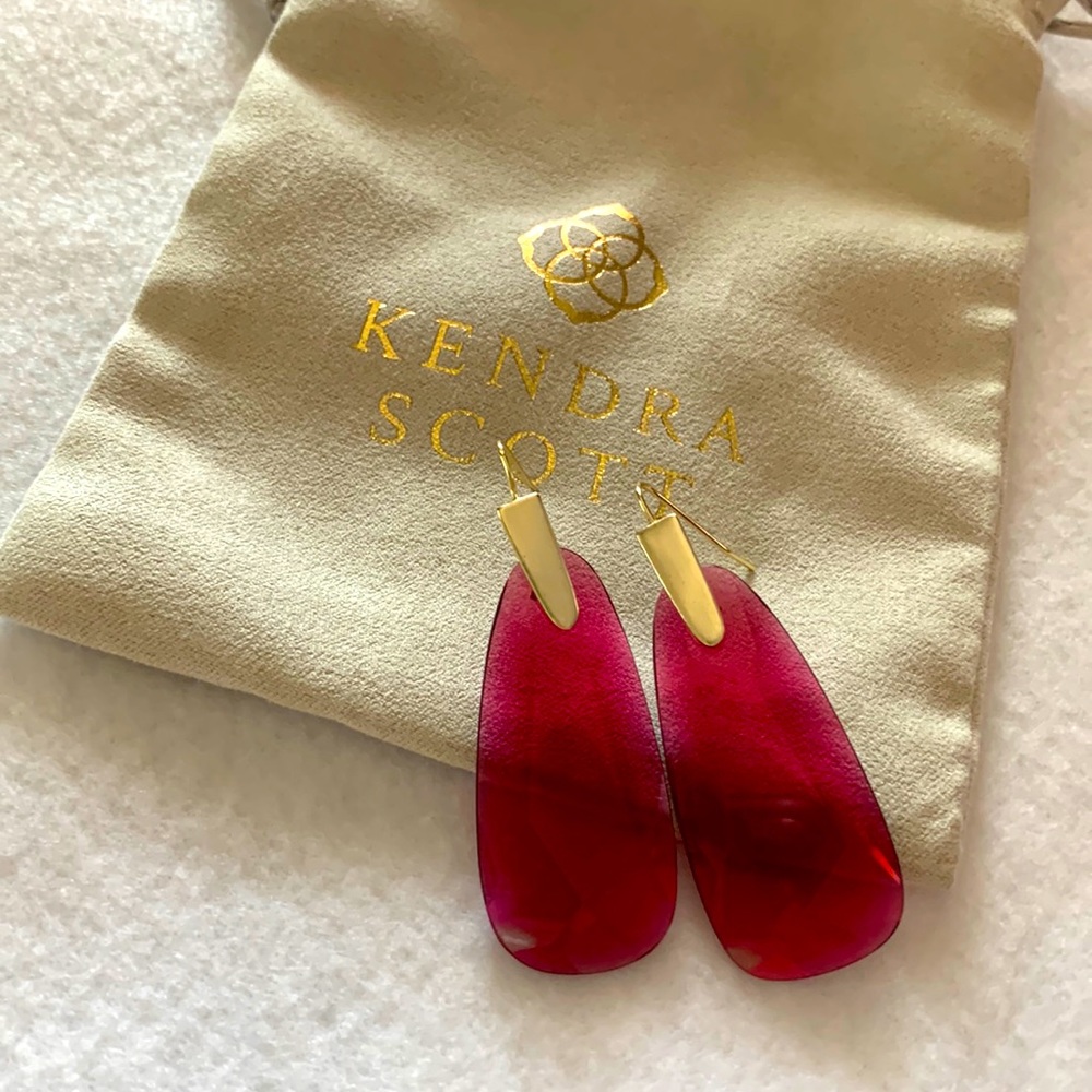 NWOT Kendra Scott Berry cut glass earrings